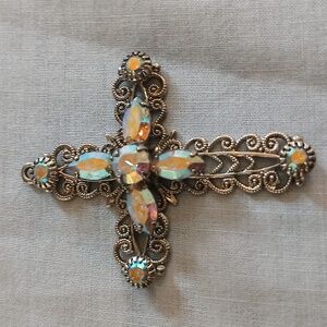 Vintage Cross Pendant Rhinestones. silvertone..gorgeous design 2 inches